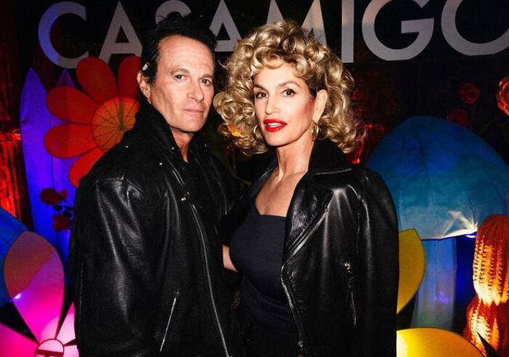 hollywoods halloween transformations surprising celebrity costumes 30 pics 12.html - 30 HD Photos | Premium Gallery 2023