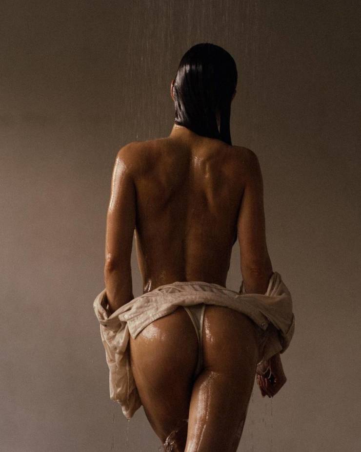 Looking For Some Juicy Booties?