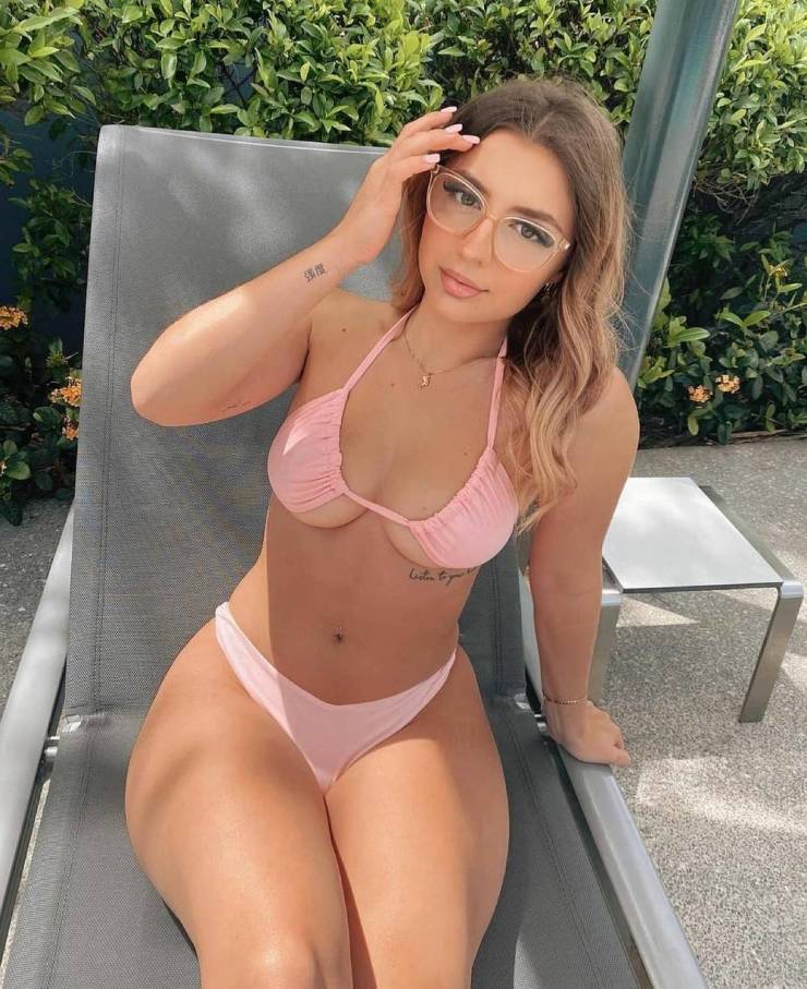 pretty eyes behind cute glasses 32 pics 14.html - 32 HD Photos | Premium Gallery 2023