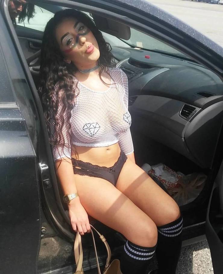 Sexy Girls At Music Festivals