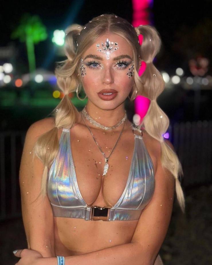 sexy girls at music festivals 38 pics 3 gifs 2.html - 38 HD GIF | Premium Gallery 2023