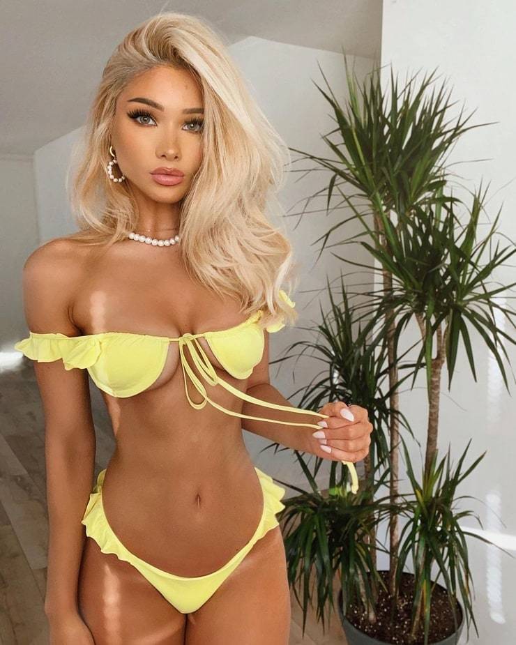 Show Us Your Underboobs!