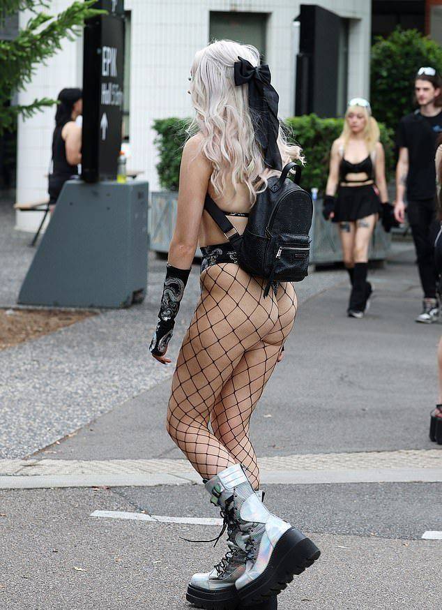 dirty mind come here 48 pics 3.html - 48 HD Photos | Premium Gallery 2024