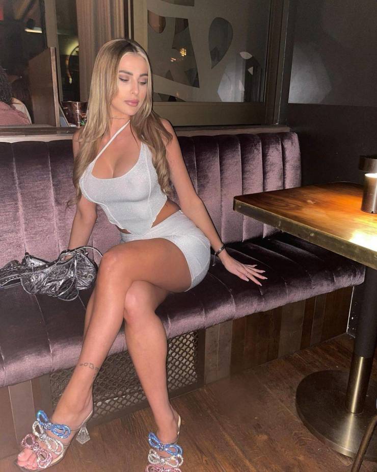 oh my those tight dresses 45 pics 21.html - 45 HD Photos | Premium Gallery 2024