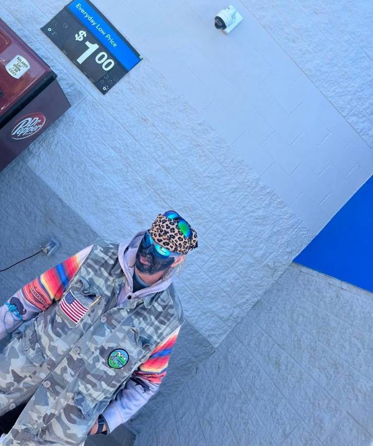 “Walmart” Customers Are Wild…