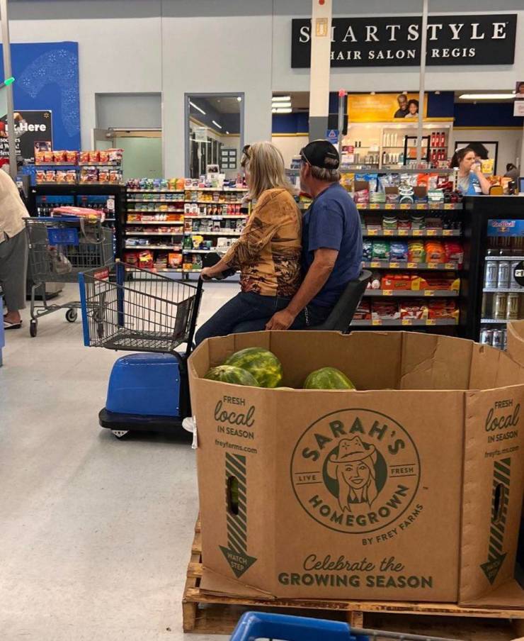 walmart customers are wild 54 pics 17.html - 54 HD Photos | Premium Gallery 2024