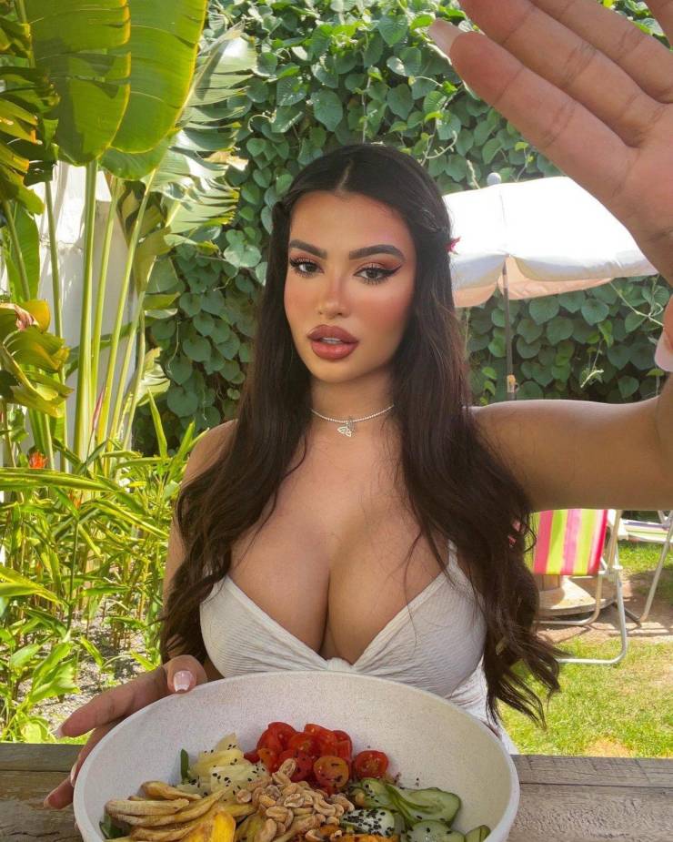 big boobs only 36 pics 12.html - 36 HD Photos | Premium Gallery 2024