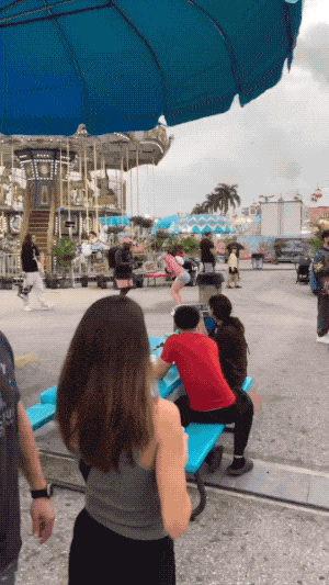 influencers in action 16 gifs 2.html - 1 HD GIF | Premium Gallery 2024