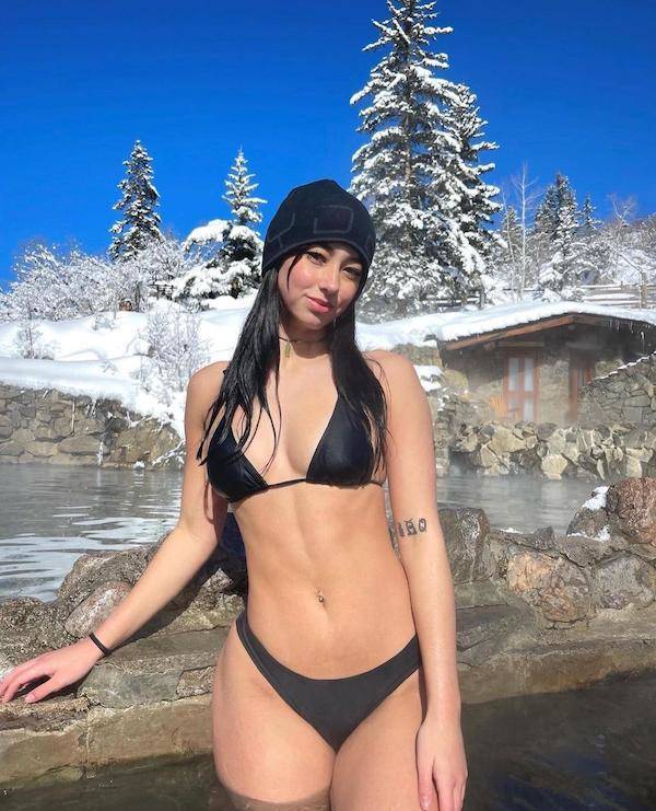 So Wet And So Sexy