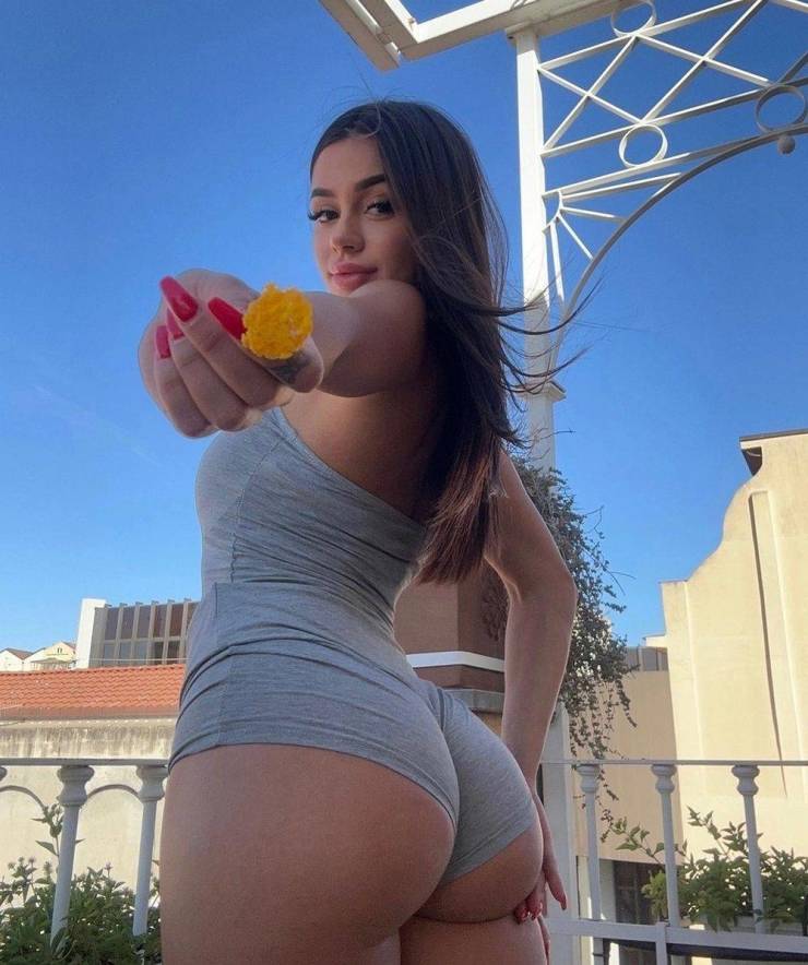 A Booty-full Collection Of Girls