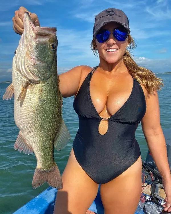 thats a big catch 56 pics 12.html - 56 HD Photos | Premium Gallery 2024