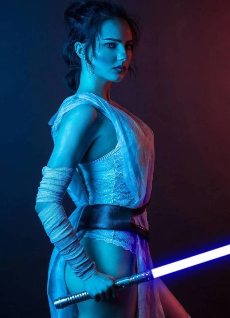 Cosplay? No, Sexy Cosplay!