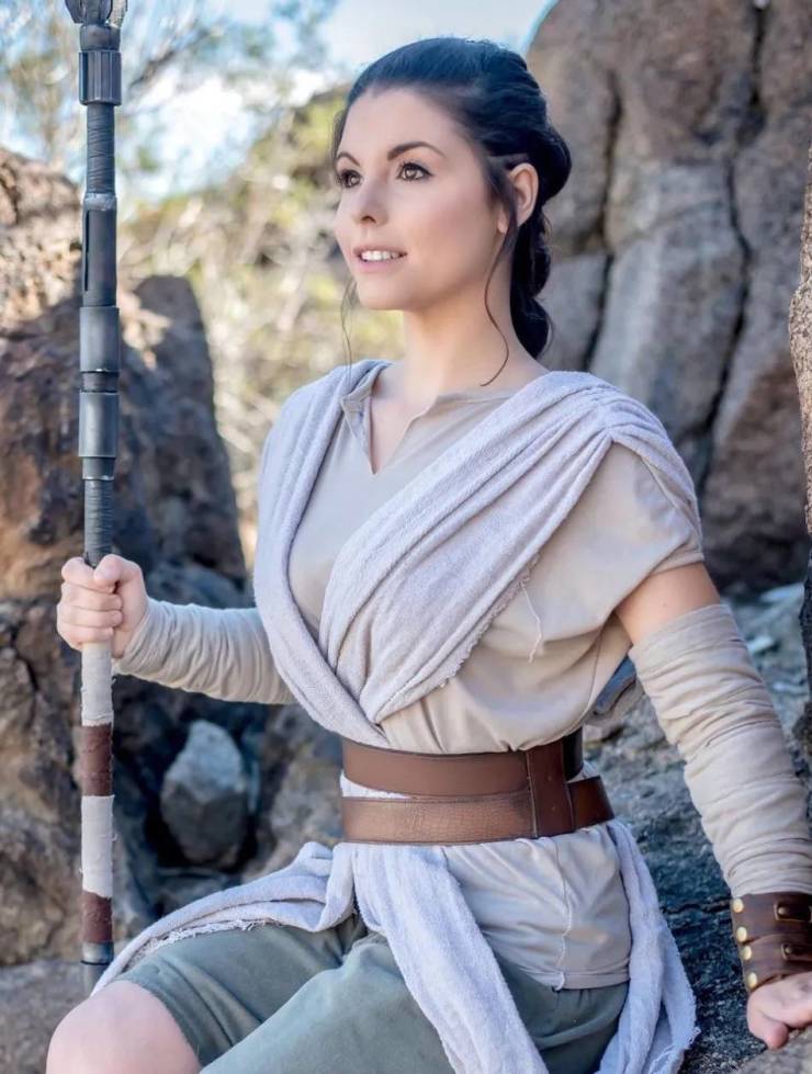 Cosplay? No, Sexy Cosplay!