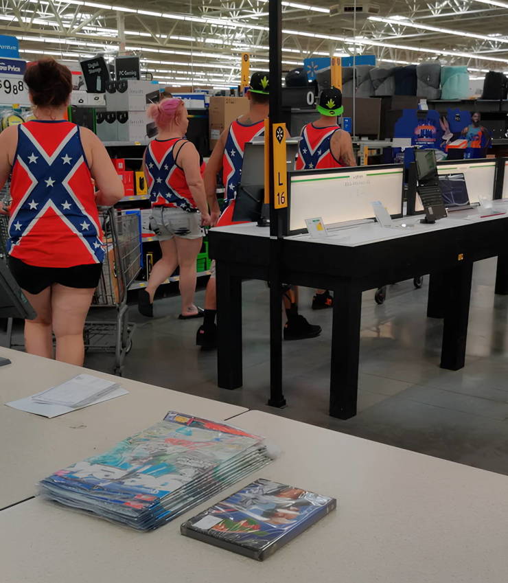 walmart customers are wild 26 pics 5 gifs 5.html - 26 HD GIF | Premium Gallery 2024