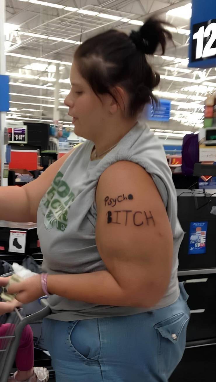 walmart customers are wild 26 pics 5 gifs 5.html - 26 HD GIF | Premium Gallery 2024