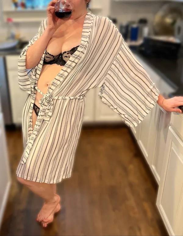 drinking time 45 pics 2 gifs 37.html - 45 HD GIF | Premium Gallery 2024