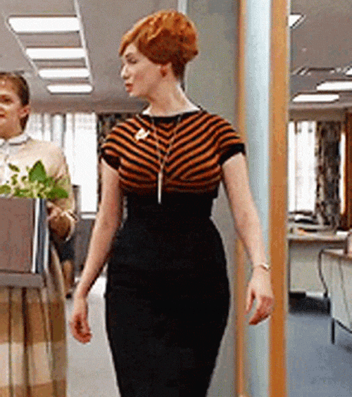 christina hendricks and her curves 23 gifs 5.html - 1 HD GIF | Premium Gallery 2024