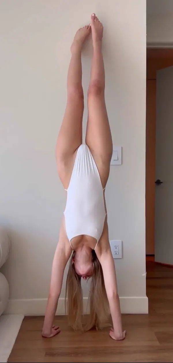 Just One Piece Of Sexiness