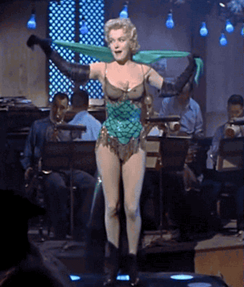 the unique brilliance of marilyn monroe 26 gifs 2.html - 1 HD GIF | Premium Gallery 2024