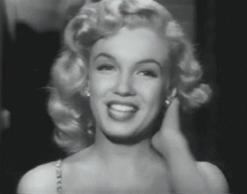 the unique brilliance of marilyn monroe 26 gifs 2.html - 1 HD GIF | Premium Gallery 2024