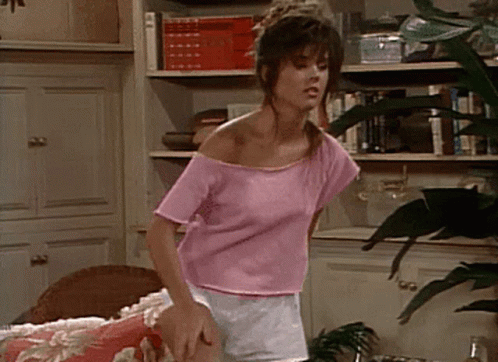 kelly kapowski the ultimate 90s crush 41 gifs 4.html - 1 HD GIF | Premium Gallery 2024