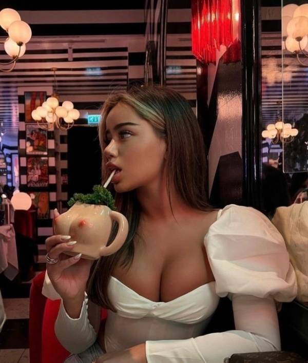 drinking time 44 pics 1 gif 5.html - 44 HD GIF | Premium Gallery 2024