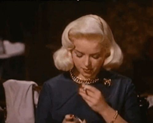 the timeless beauty of diana dors 22 gifs 1.html - 1 HD GIF | Premium Gallery 2024