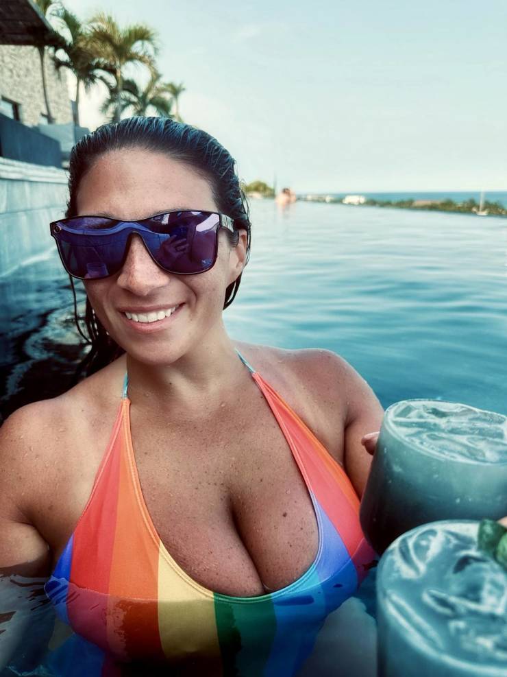 So Wet And So Sexy