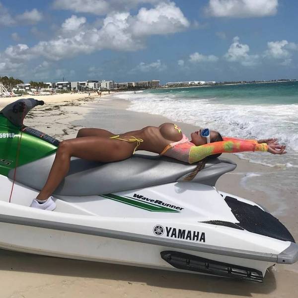 The Beauty Of Side Boobs