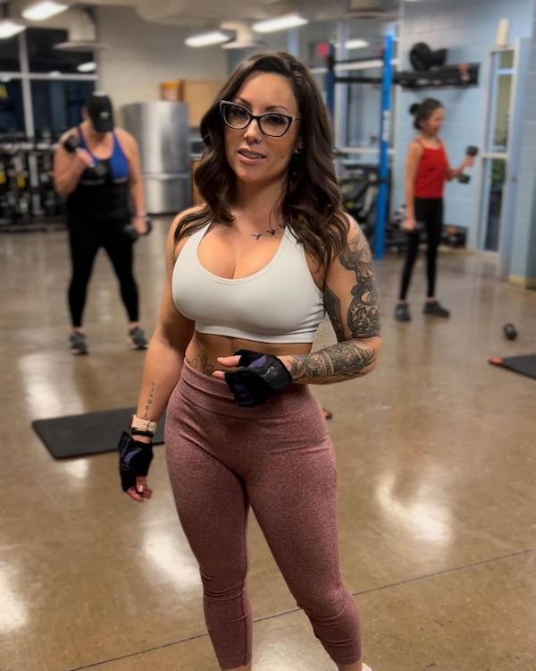fit and smoking hot 46 pics 20.html - 46 HD Photos | Premium Gallery 2024