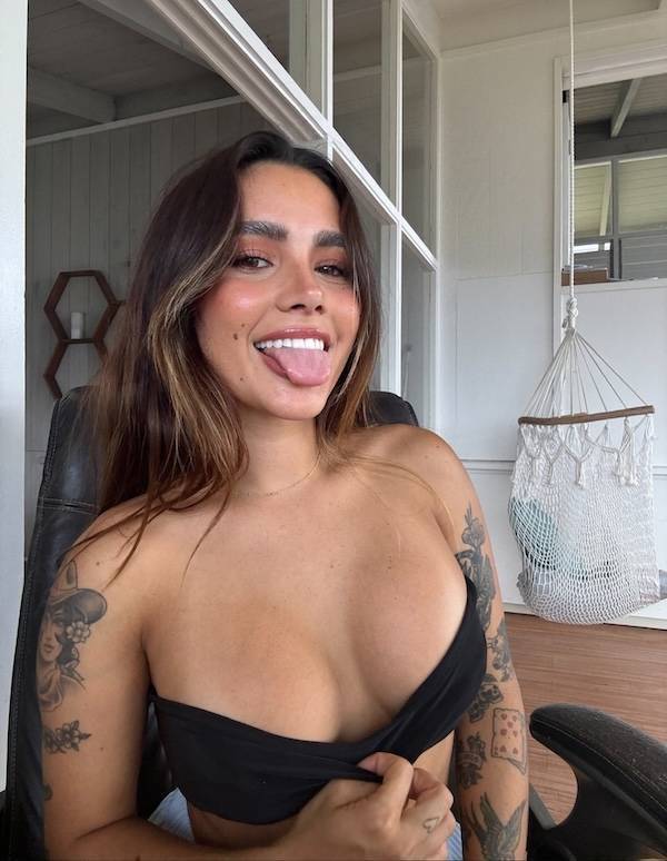 tug pull and adjust 45 pics 8.html - 45 HD Photos | Premium Gallery 2024