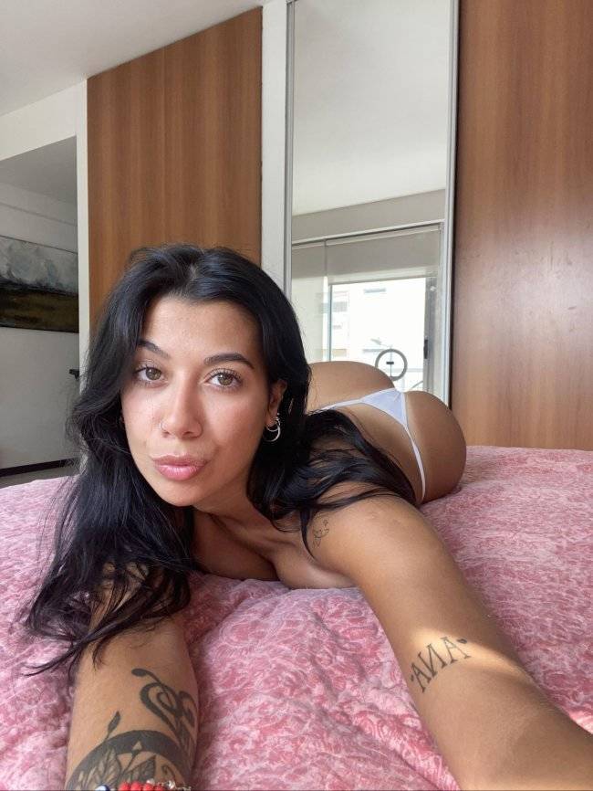 perfectly balanced butts over backs 33 pics 7.html - 33 HD Photos | Premium Gallery 2024