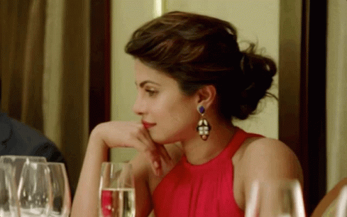 priyanka chopra jonas beauty and elegance 26 gifs 17.html - 1 HD GIF | Premium Gallery 2024