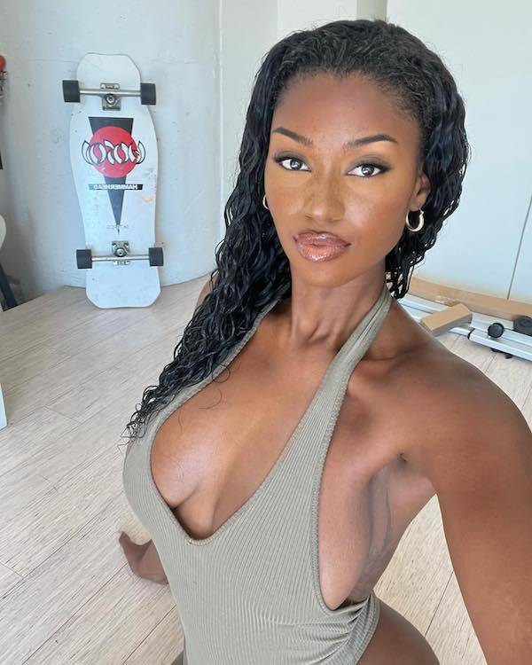 just one piece of sexiness 42 pics 9.html - 42 HD Photos | Premium Gallery 2024