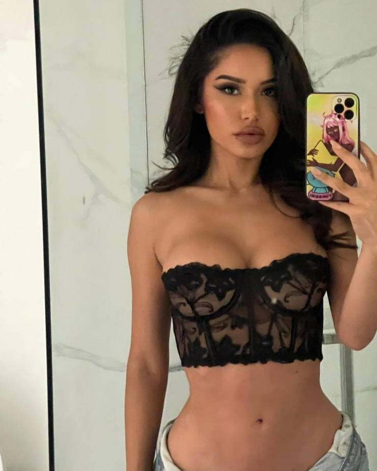 take a look in the mirror 42 pics 18.html - 42 HD Photos | Premium Gallery 2024
