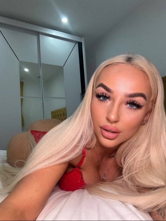 perfectly balanced butts over backs 31 pics 2.html - 31 HD Photos | Premium Gallery 2024