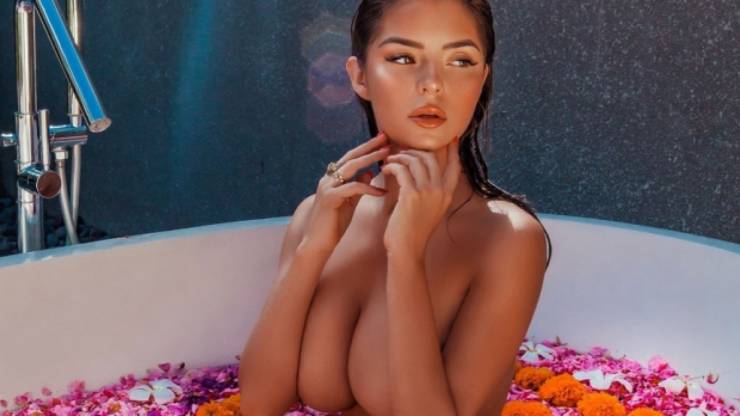 so wet and so sexy 48 pics 9.html - 48 HD Photos | Premium Gallery 2024