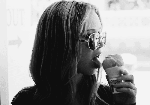 the unstoppable charm of jennifer lawrence 21 gifs 4.html - 1 HD GIF | Premium Gallery 2024