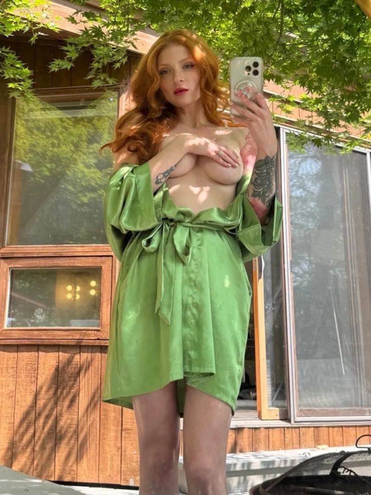 hands are the best bras 31 pics 5.html - 31 HD Photos | Premium Gallery 2024