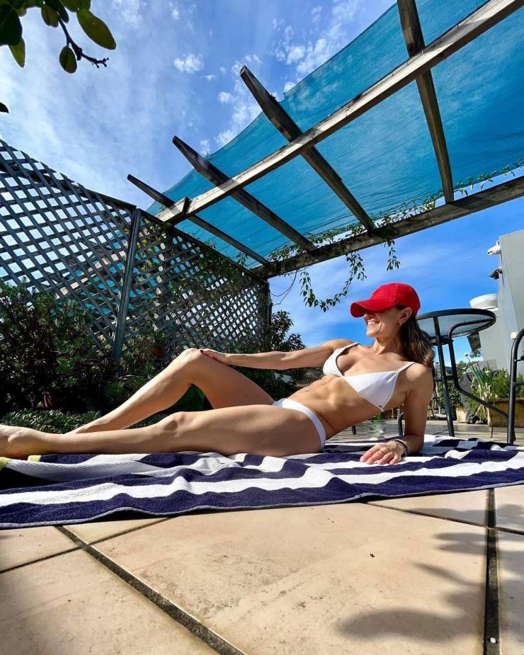 fit and smoking hot 46 pics 1.html - 46 HD Photos | Premium Gallery 2024