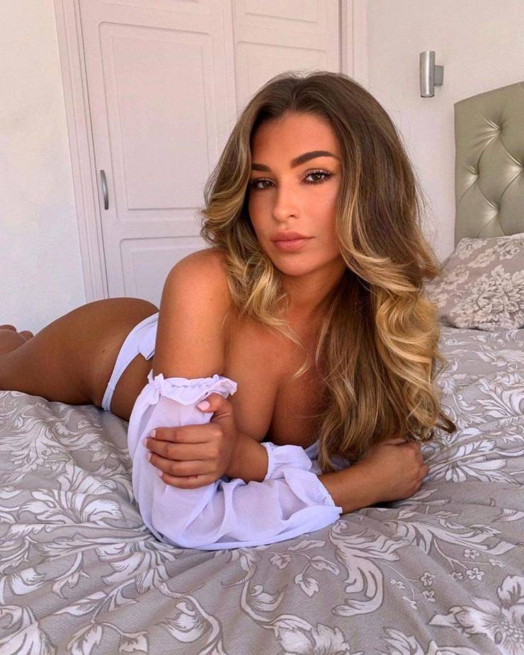 perfectly balanced butts over backs 46 pics 3.html - 46 HD Photos | Premium Gallery 2024