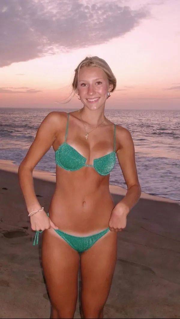 beautiful summer loving bikini girls 33 pics 16.html - 33 HD Photos | Premium Gallery 2024