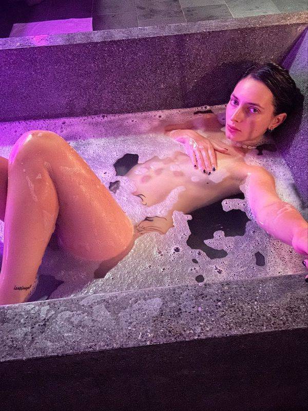 so wet and so sexy 30 pics 5.html - 30 HD Photos | Premium Gallery 2024