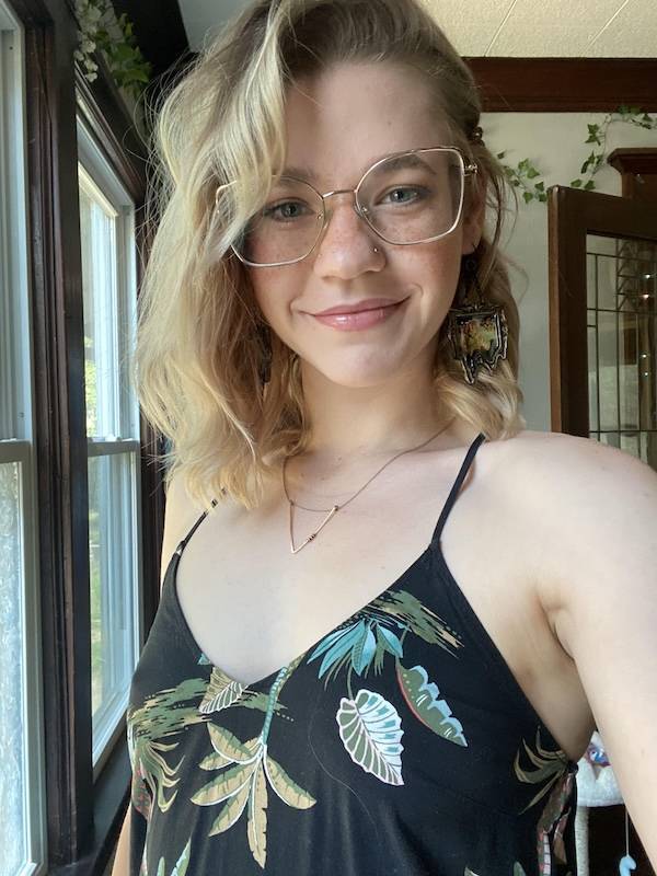 pretty eyes behind cute glasses 50 pics 1.html - 50 HD Photos | Premium Gallery 2024