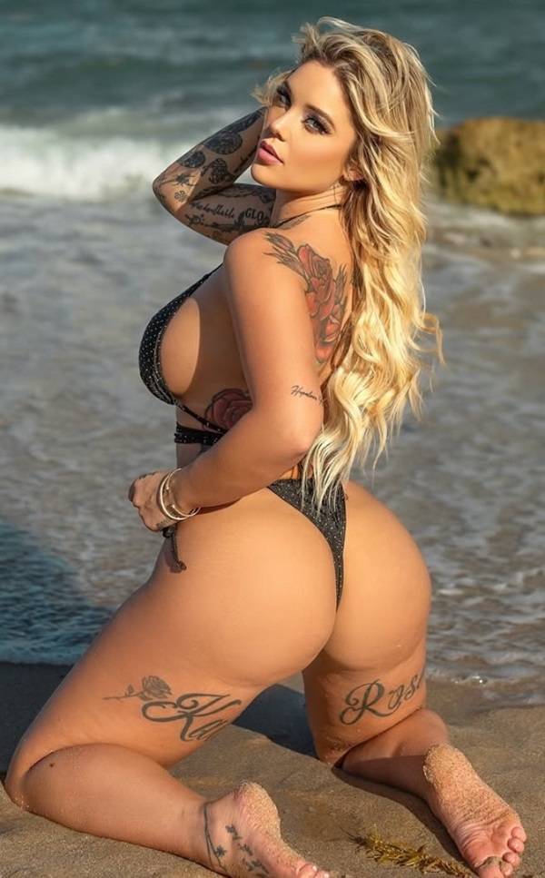 sideboobs look good from all angles 44 pics 21.html - 44 HD Photos | Premium Gallery 2025