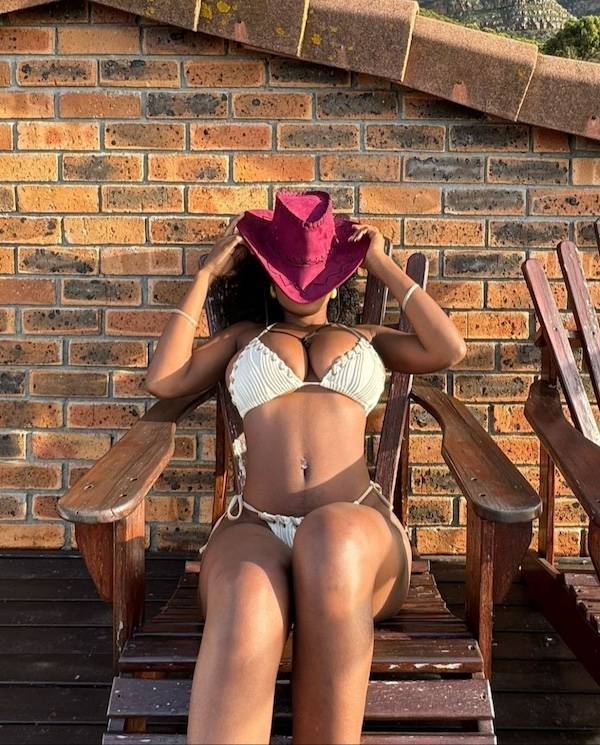 Boobs! Boobs For Everyone!