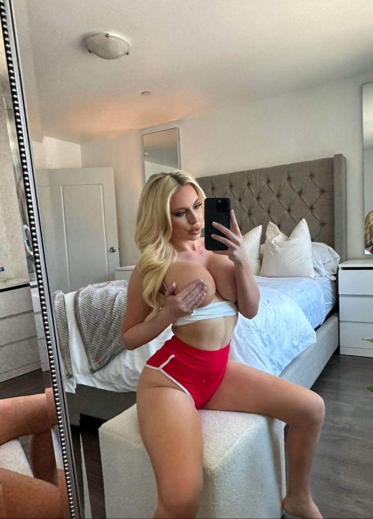 hands are the best bras 45 pics 19.html - 45 HD Photos | Premium Gallery 2025