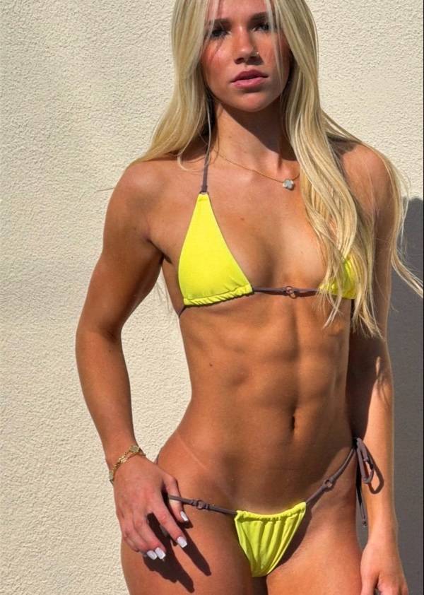 blondes coming in hot 48 pics 20.html - 48 HD Photos | Premium Gallery 2025