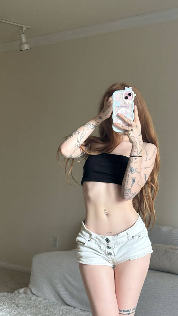 Hot Girls In Tight Jeans