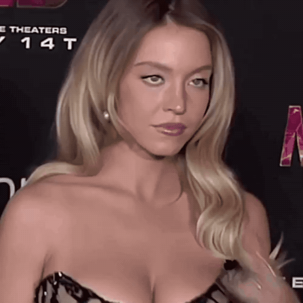 sydney sweeney shining bright 19 gifs 6.html - 1 HD GIF | Premium Gallery 2025